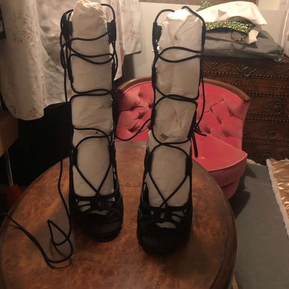 Giuseppe Zanotti Lace Up Heels 39 - Picture 3 of 8